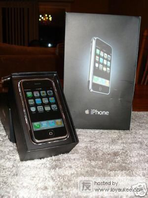 Unlocked Apple iPhone 8 GB - Firmware 1.0.2
