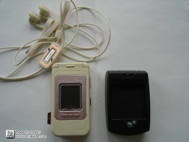 Nokia Pink 7390