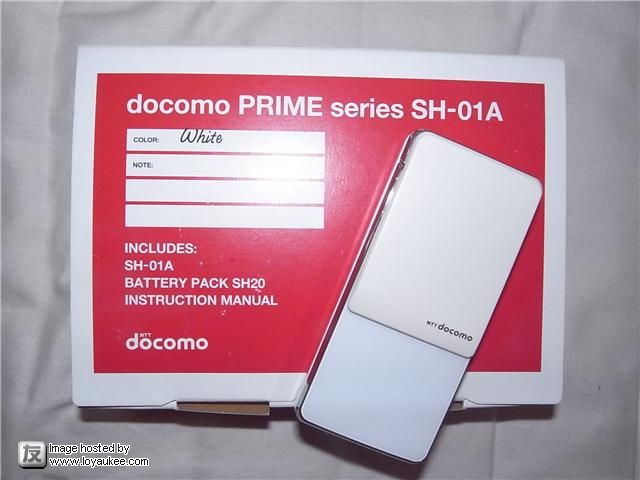 Docomo SH01A - White
